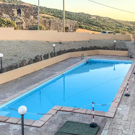 Casa Lucia شقة كاستيلساردو